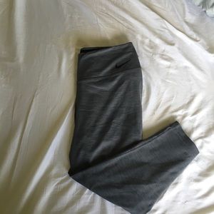 Nike Dri Fit Gray Workout Capri Pants Size XL!